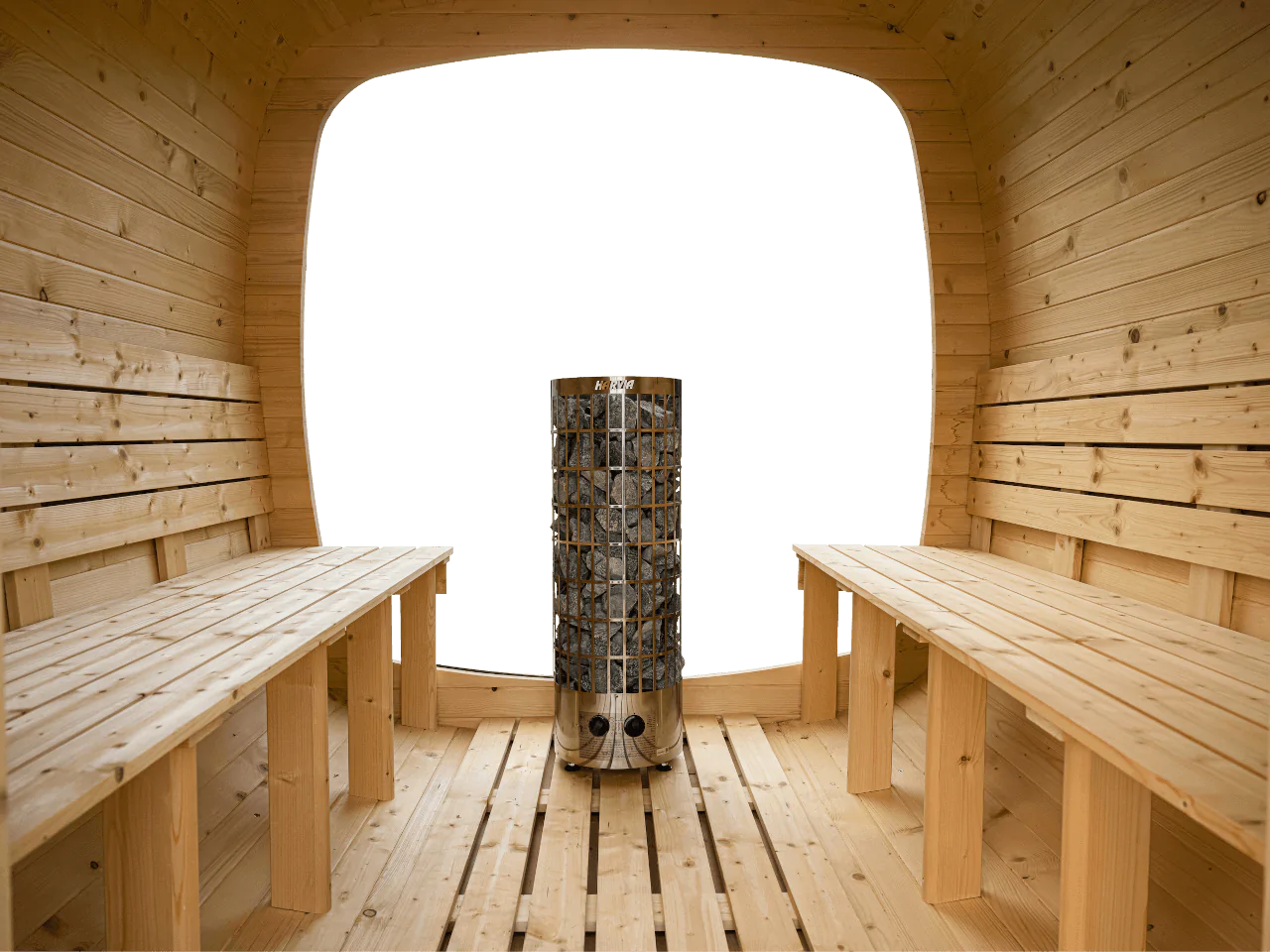 Wnętrze drewnianej kwadratowej sauny ogrodowej z ławeczkami i elektrycznym piecem harvia - Novi Home